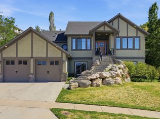 223 E 2050 N, Centerville, UT 84014