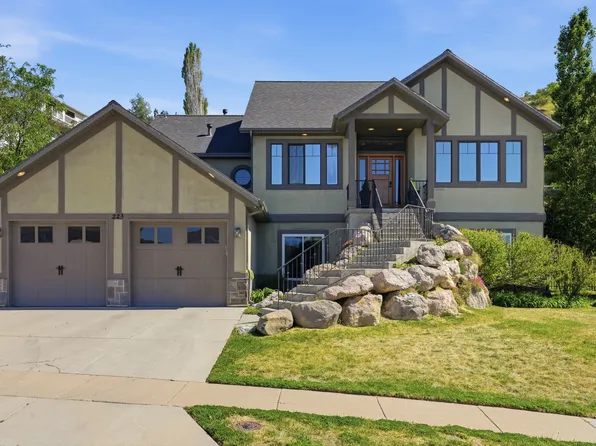 223 E 2050 N, Centerville, UT 84014