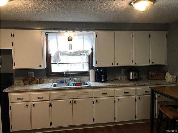 5th image of 3296 Ashley Dr