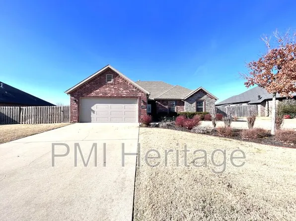 206 Peyton St, Lowell, AR 72745