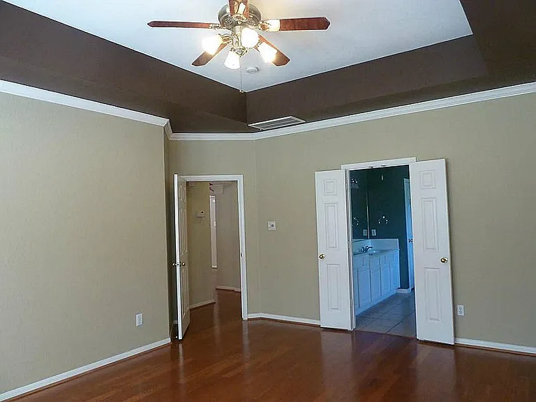 22554 Bristolwood Ct — Photo 10