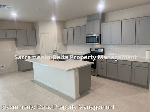 4th image of 5096 Rocky Mountain Way