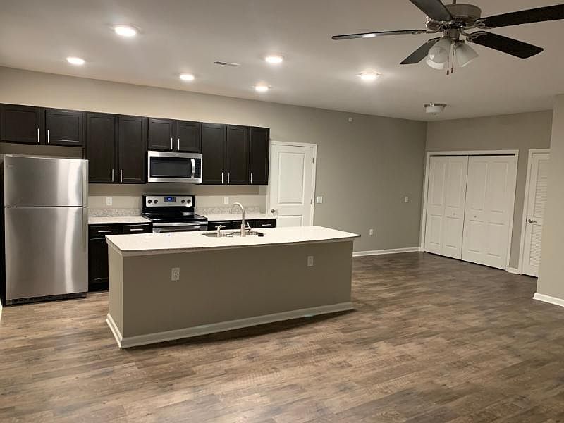 1st image of 1375 Park 33 Blvd APT 1306