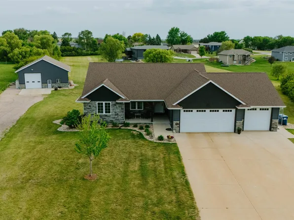 25785 Frederick Cir, Renner, SD 57055