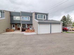 228 E Theodore Pl NW #30, Calgary, AB T2K5S1