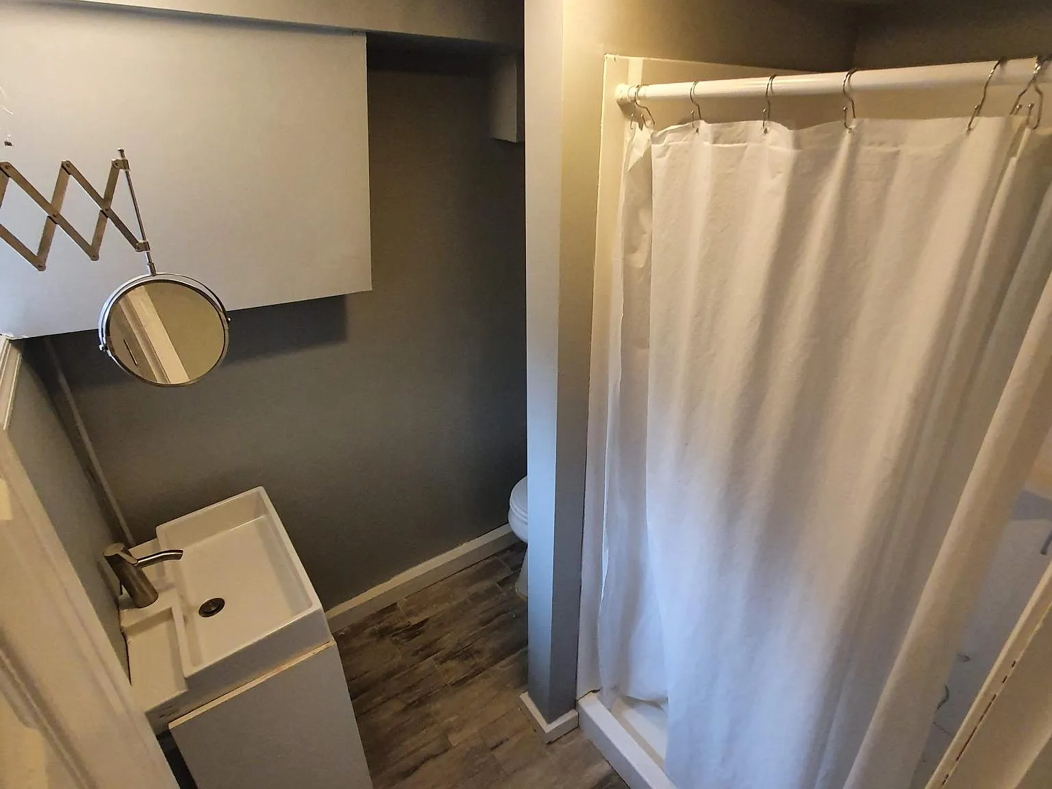 3 bed, 1000 sqft, $797 — Photo 2