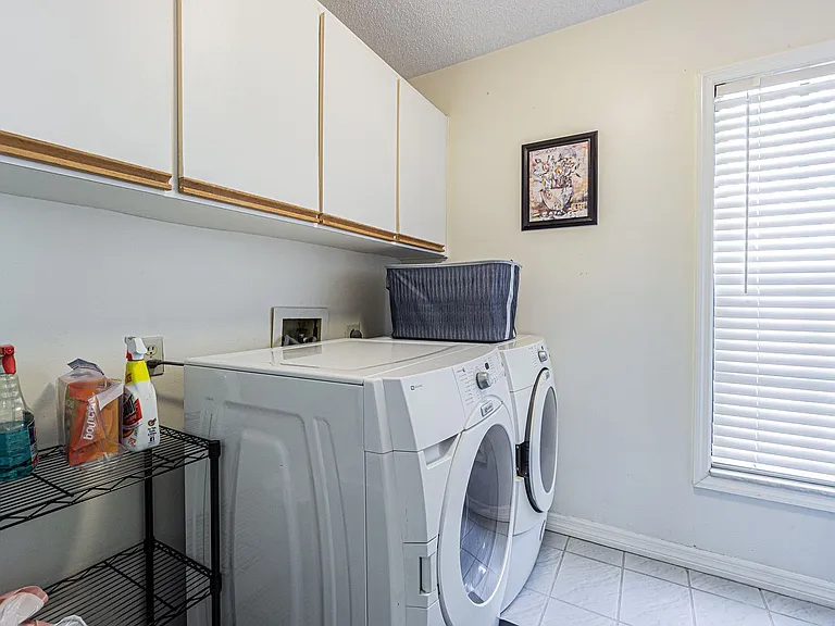 5427 Villa Deste Ct — Photo 30