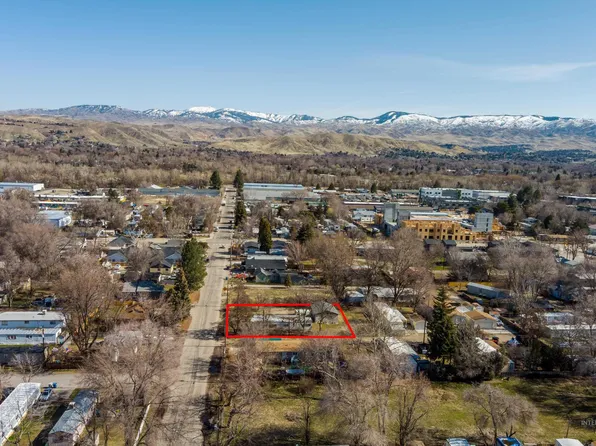 301 E 44th St, Garden City, ID 83714