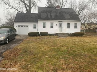 16 Mordella Rd, Albany, NY 12205