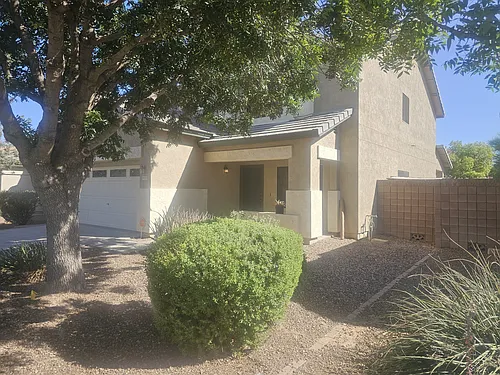 44304 W Vineyard St Photo 1