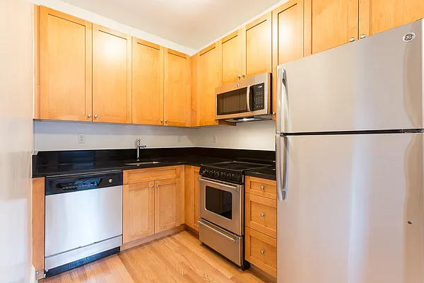 Rented by Berman Realty | media 9