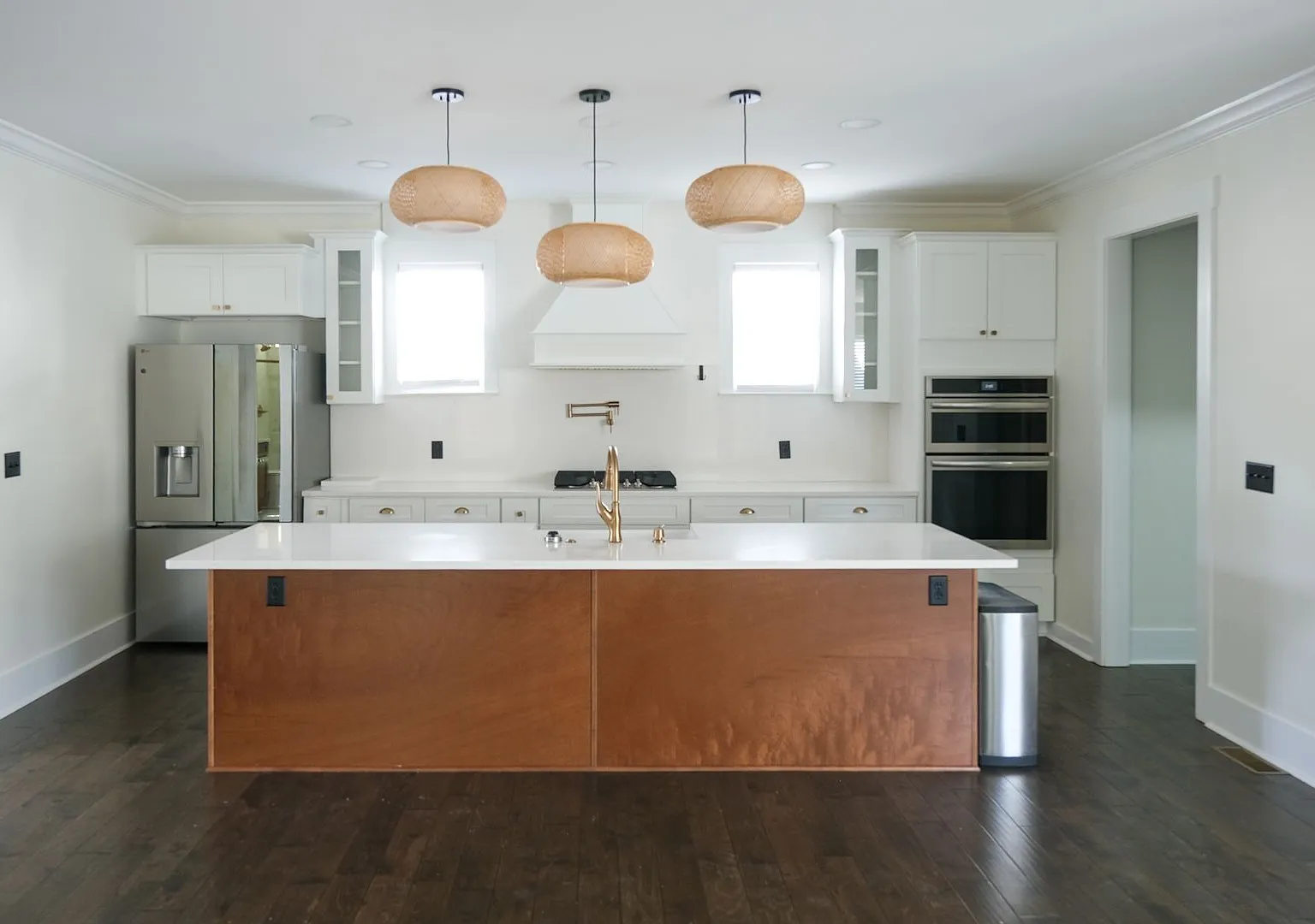 5 Bedroom/4 Bath house in Prime Location! — Photo 4