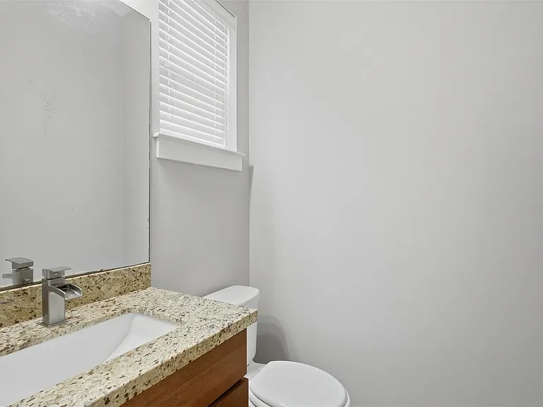 1535 Malone St — Photo 14