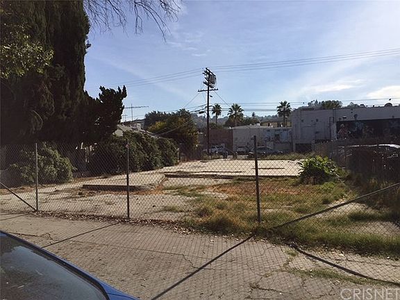 4th image of 14554 Moorpark St