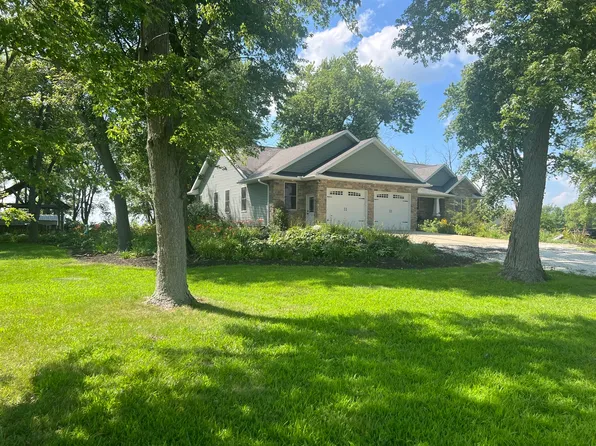 3185 N 1200 East Rd, Clifton, IL 60927