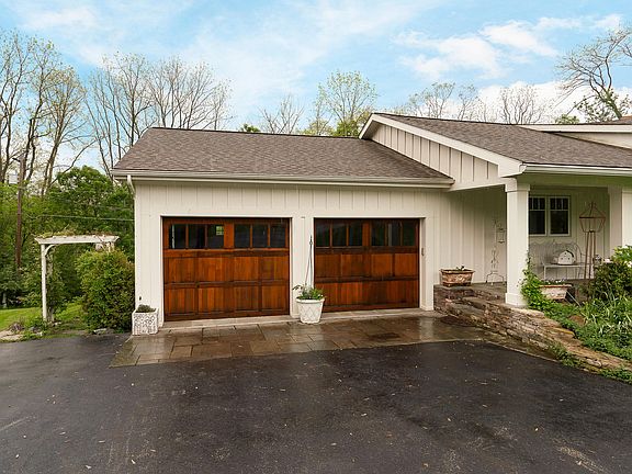 3rd image of 10791 Edgewood Dr
