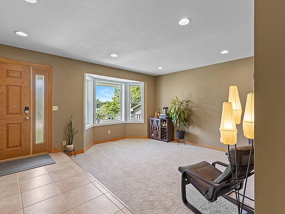 3rd image of 16770 Javelin Ave
