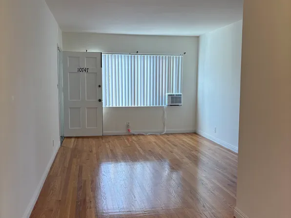 10747 W Addison St #10747, North Hollywood, CA 91601