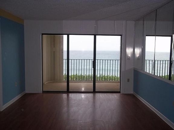 4th image of 7440 S Ocean Dr APT 324