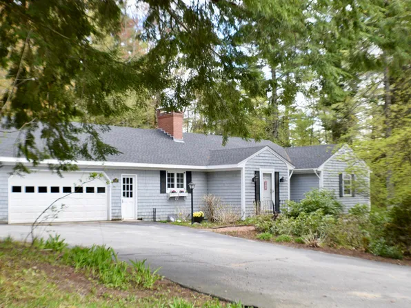 209 Squires Lane, New London, NH 03257