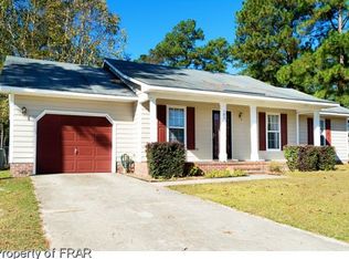 185 Hobson Ct, Raeford, NC 28376