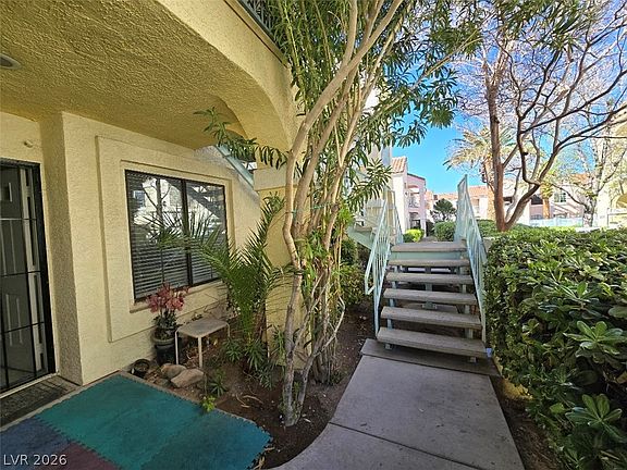3rd image of 4839 S Torrey Pines Dr Unit 104