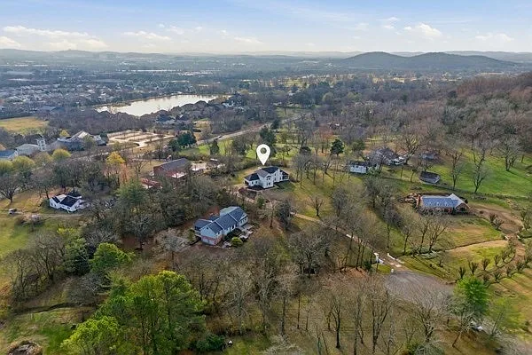106 Engle Ct — Photo 4