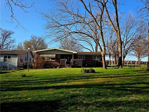 5th image of 1207 Parker Ave