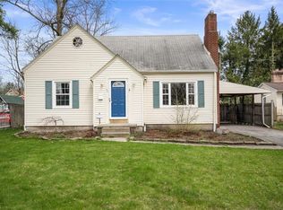 46 Maple Dr, Youngstown, OH