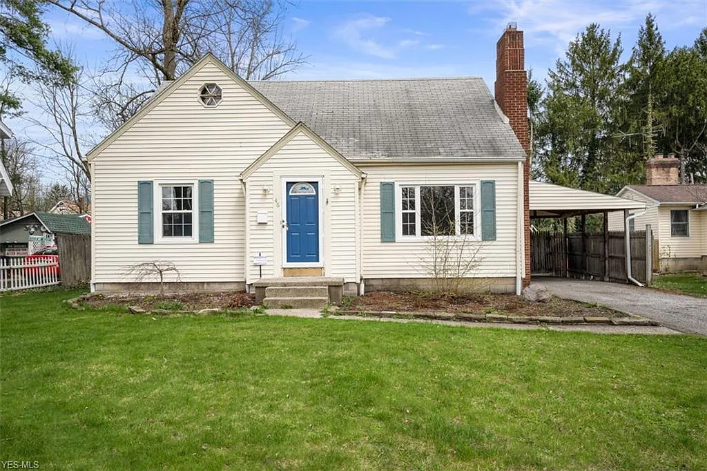 46 Maple Dr photo 1