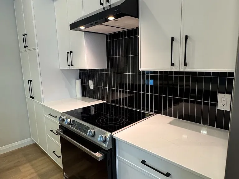 220 Greenwood Ave #1 — Photo 6