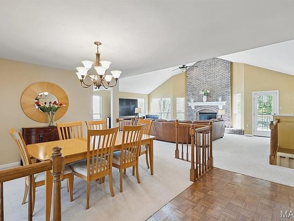 2nd image of 1832 Pheasant Run Dr