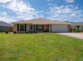 9687 Parker Lake Cir, Navarre, FL 32566