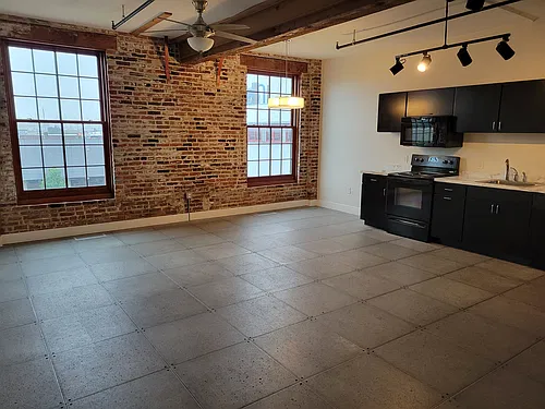 Floor plan Two Bedroom 332