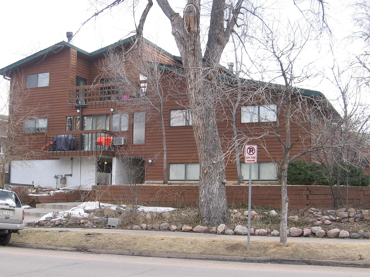 Photo 2 of 4 - 600 Arapahoe Ave #8 - Boulder, CO Building Photo - 600 Arapahoe Ave #8
