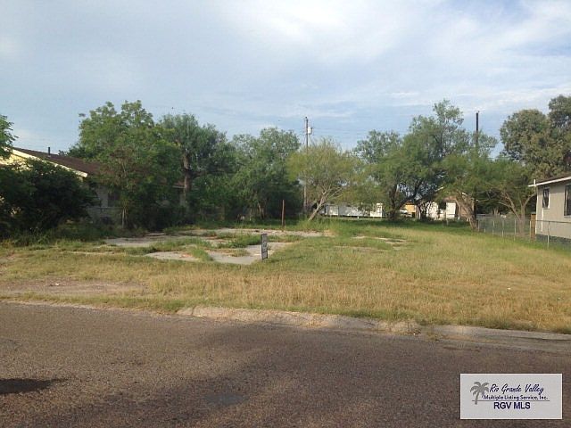 2nd image of 243 N Virginia Ave