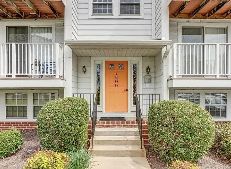 7600 Portadown Ct — Photo 1