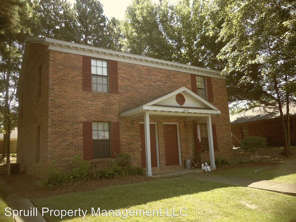 1st image of 205 Helen Cir #B