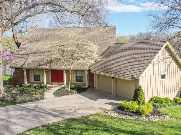 8192 N Kirkwood Ave, Kansas City, MO 64151