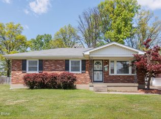 5502 Matterhorn Dr, Louisville, KY 40216