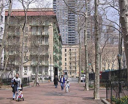 2nd image of 508 E 78th St APT 2D