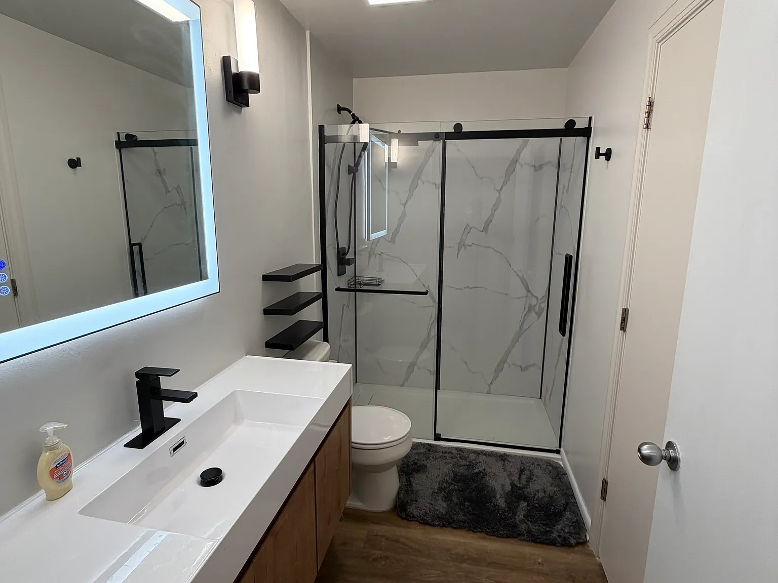 2 bed, 700 sqft, $2,200 — Photo 4