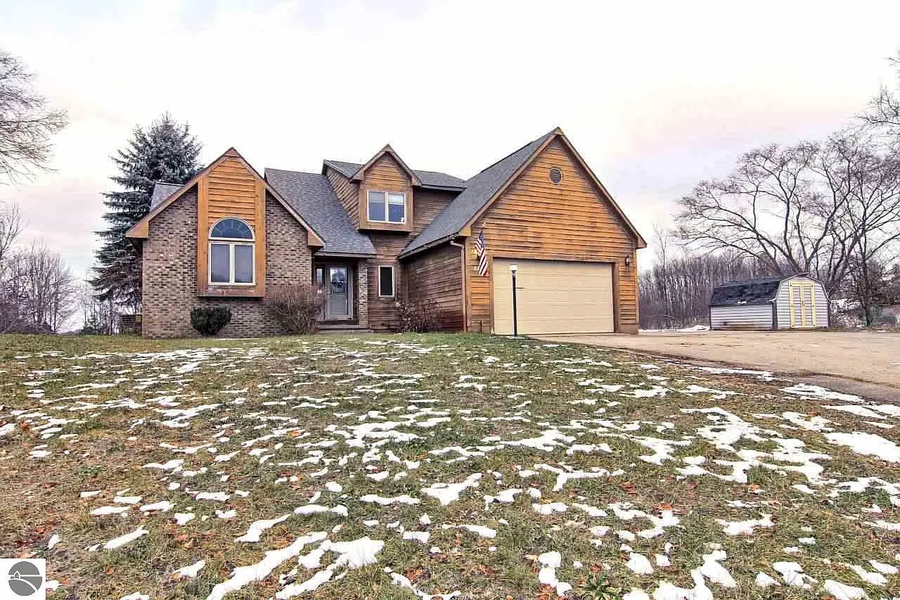 1102 Smith Rd photo 1