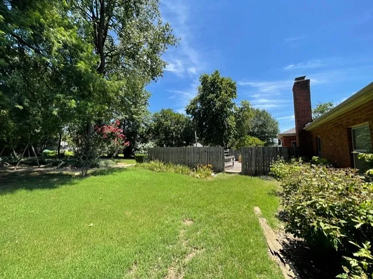 1210 Rasco Rd W — Photo 23