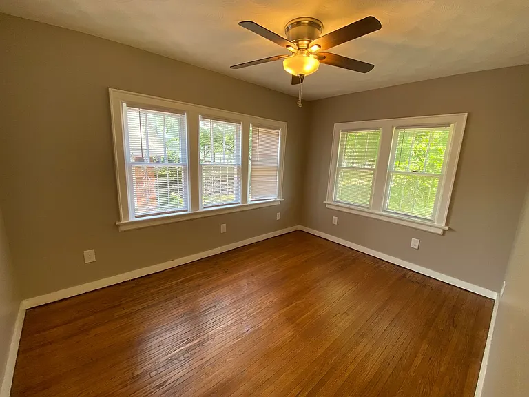 345 Dana Ave — Photo 10