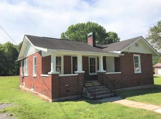 414 2nd Ave W, Big Stone Gap, VA 24219