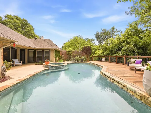 8710 Sanshire Ave, Dallas, TX 75231