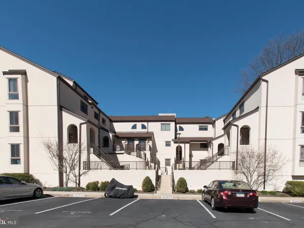 8904 Battery Pl #3, Bethesda, MD 20814
