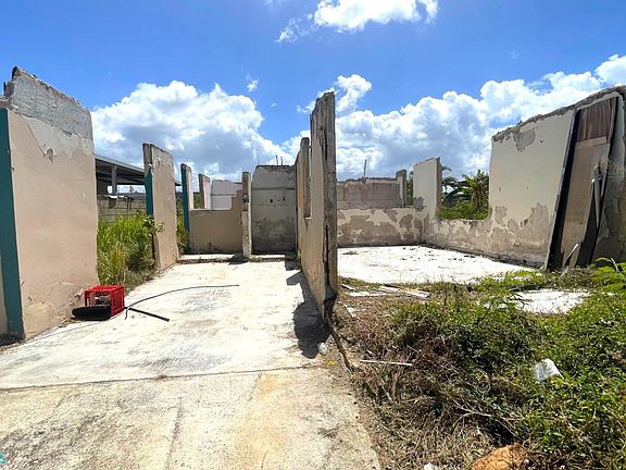 3rd image of 0 Hatillo Urb Corales De Hatillo