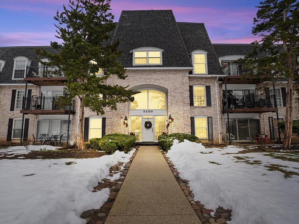 1st image of 5200 Carriageway Dr APT 302